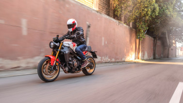 YAMAHA XSR 900