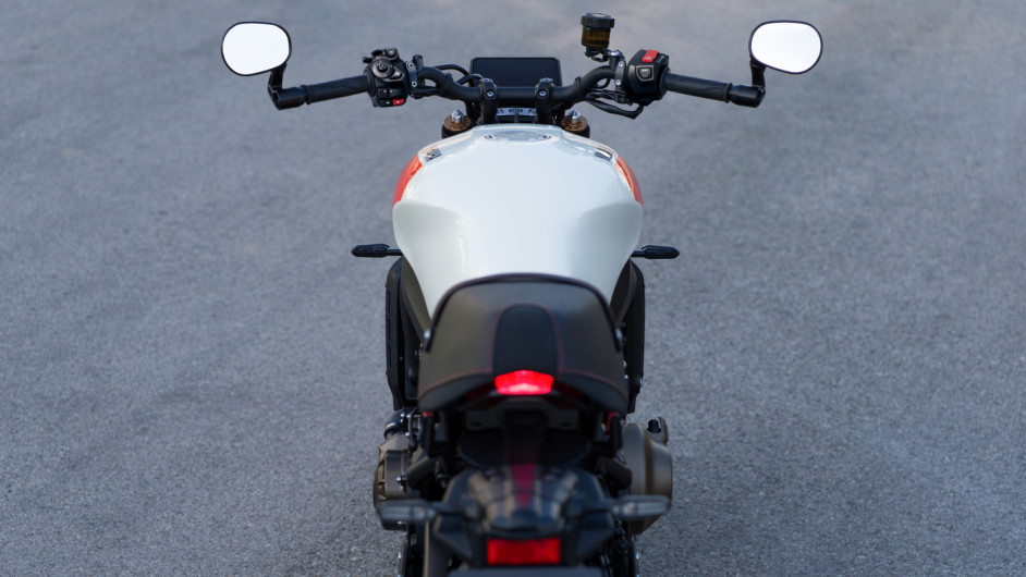 Moto YAMAHA XSR 900 neuve