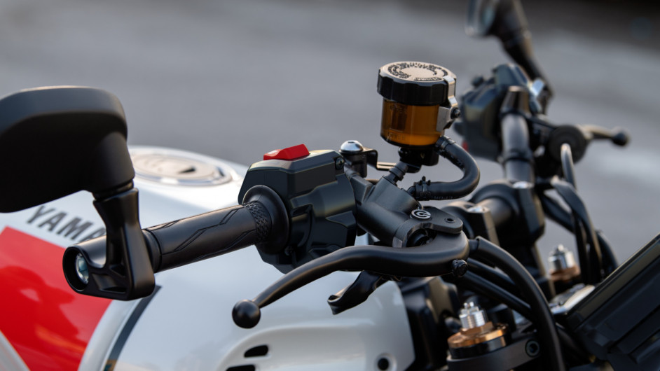 Moto YAMAHA XSR 900 neuve