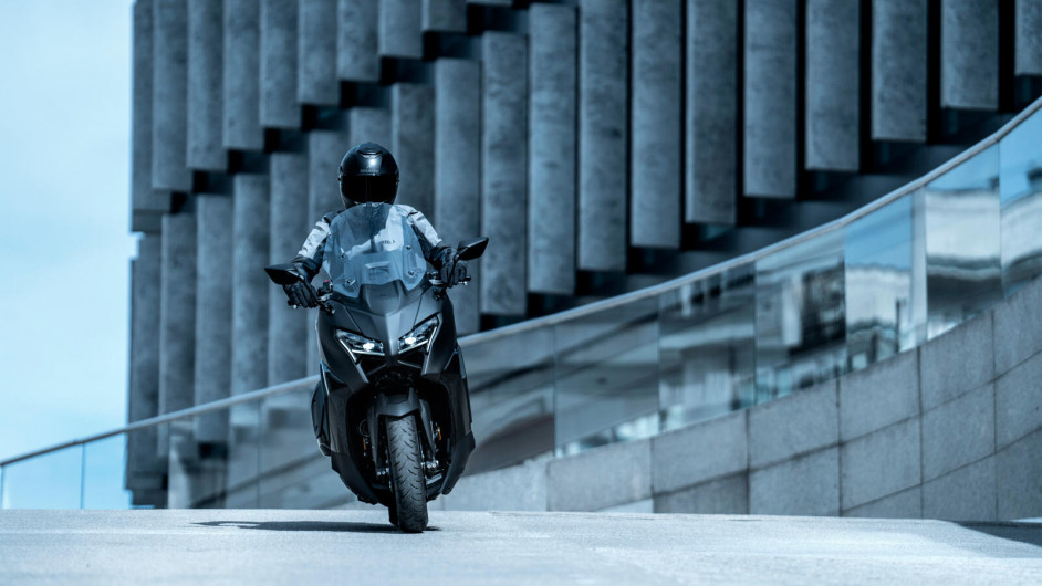 Scooter YAMAHA TMAX 560 neuf