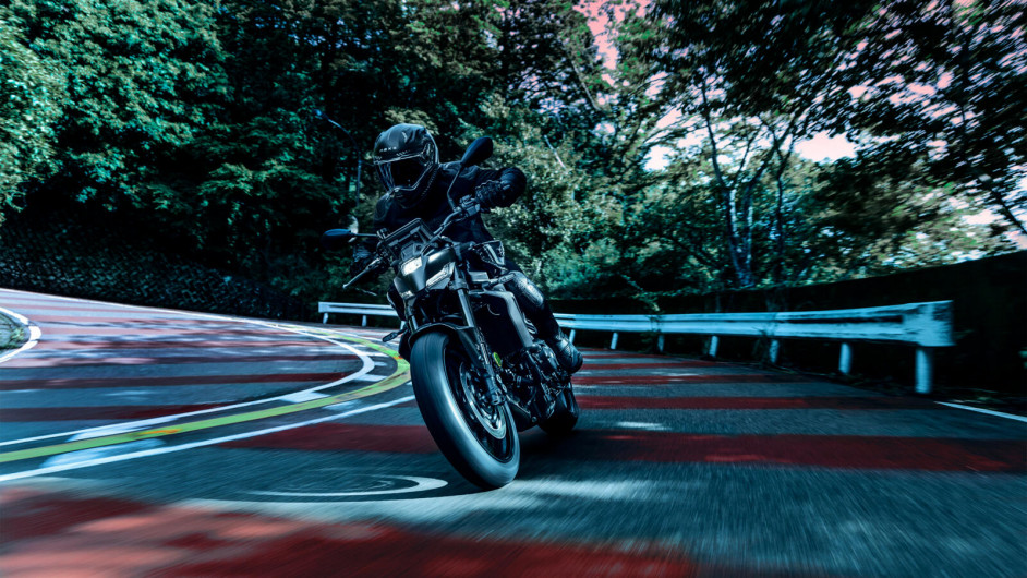 Moto YAMAHA MT-09 Y-AMT neuve