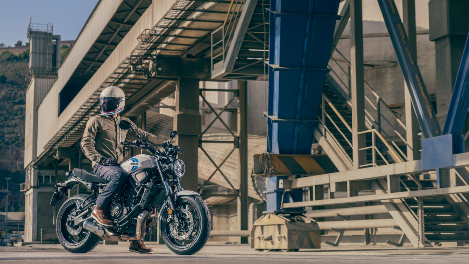 Moto YAMAHA XSR 700 neuve
