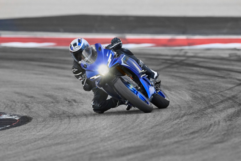 Moto YAMAHA R3 neuve