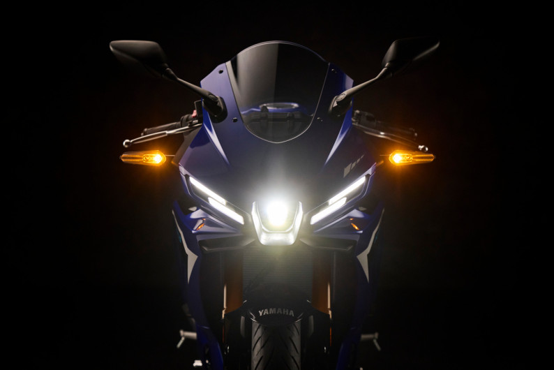 Moto YAMAHA R3 neuve
