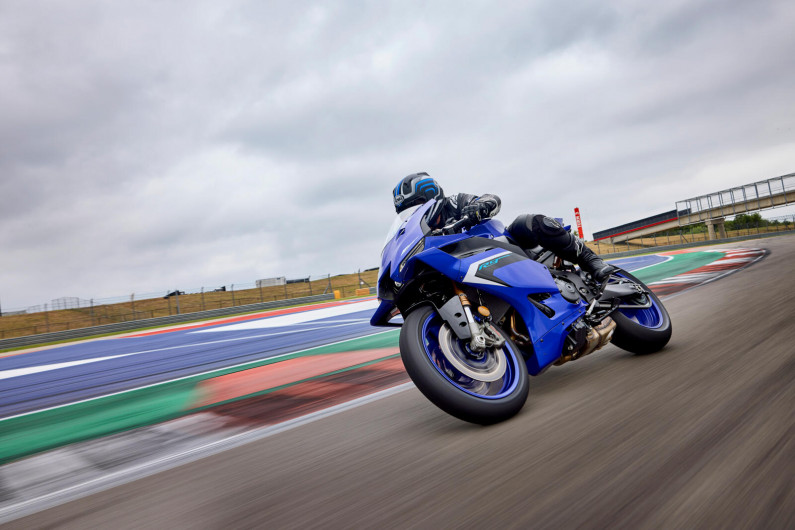Moto YAMAHA R9 neuve
