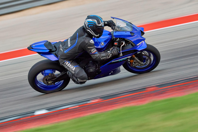 Moto YAMAHA R9 neuve