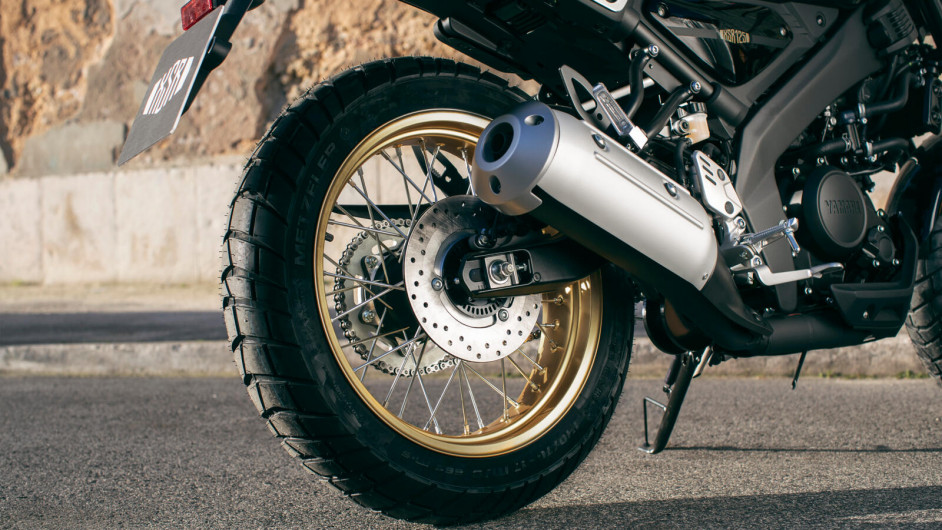 Moto YAMAHA XSR 125 Legacy neuve