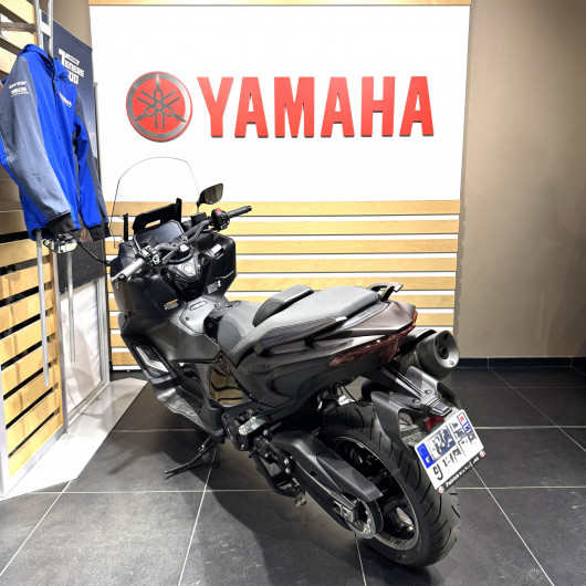 Scooter YAMAHA XP T-MAX 560 TECH MAX occasion