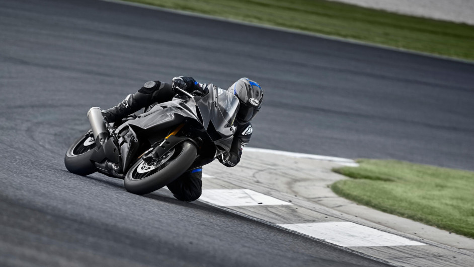 Moto YAMAHA YZF-R6 RACE neuve
