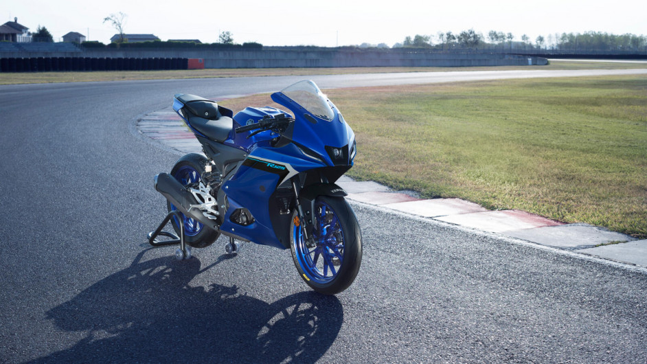 Moto YAMAHA R125 neuve