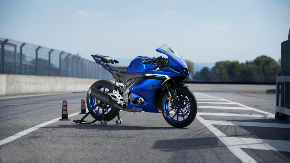 Moto YAMAHA R125 neuve