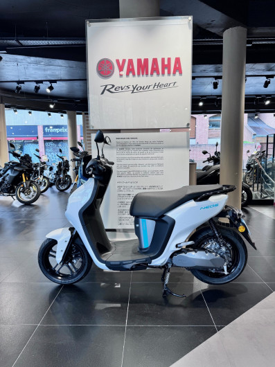 Scooter Yamaha NEOS CORE de courtoisie* occasion