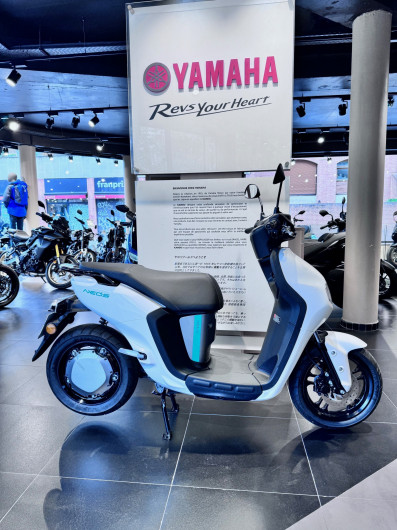 Scooter Yamaha NEOS CORE de courtoisie* occasion