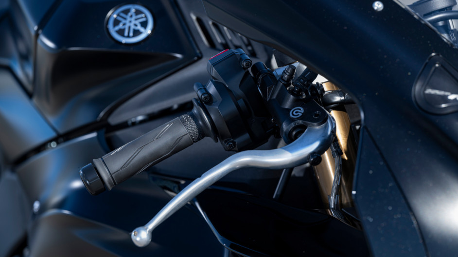 Moto YAMAHA R1 Race neuve