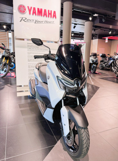 Scooter YAMAHA NMAX 125 TECH MAX de courtoisie occasion