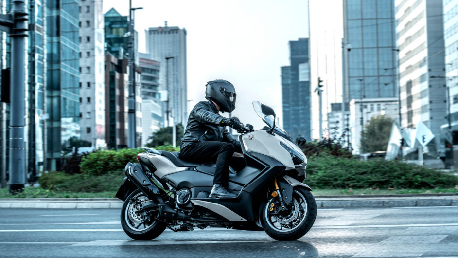 Scooter YAMAHA TMAX 560 TECH MAX neuf