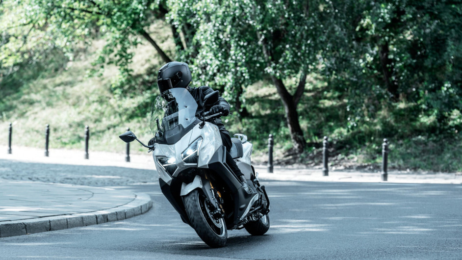 Scooter YAMAHA TMAX 560 TECH MAX neuf