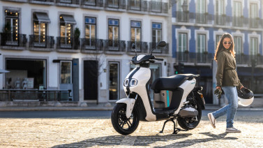 YAMAHA NEO