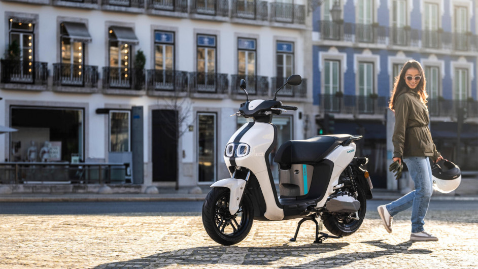 Scooter YAMAHA NEO