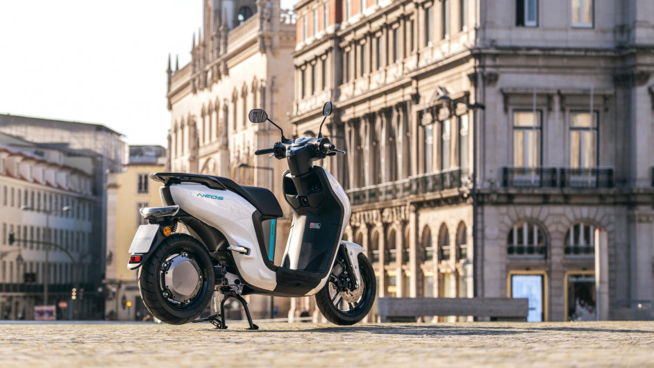 Scooter YAMAHA NEO
