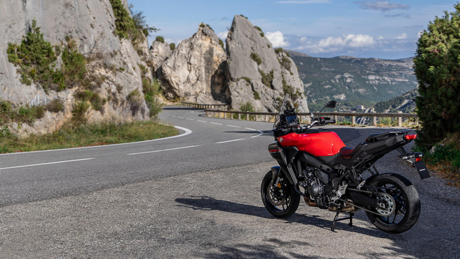 Moto YAMAHA TRACER 9 Y-AMT neuve