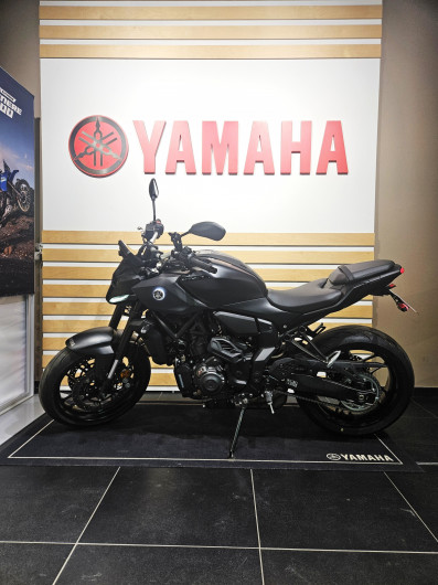Moto YAMAHA MT-07 Y-AMT 35kw occasion