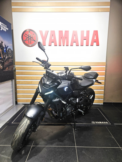 Moto YAMAHA MT-07 Y-AMT 35kw occasion