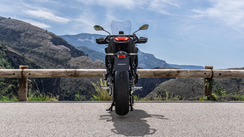 Moto YAMAHA TRACER 9 neuve