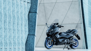 TMAX 560 2025